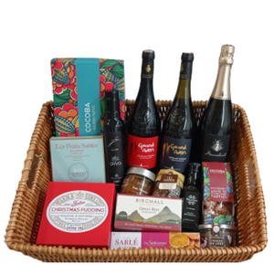 CHRISTMAS CHEER HAMPER