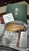 Load image into Gallery viewer, WINE ENTHUSIAST GIFT BOX