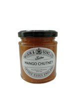 Load image into Gallery viewer, WILKIN &amp; SONS TIPTREE MANGO CHUTNEY 220G