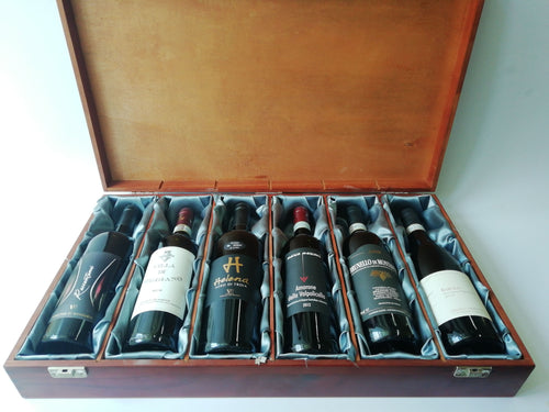 6 BOTTLES ITALIAN FINE WINE IN A WOODEN SILK BOX